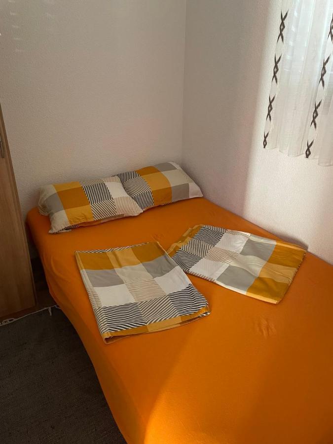 Apartman Edi Nin Bagian luar foto